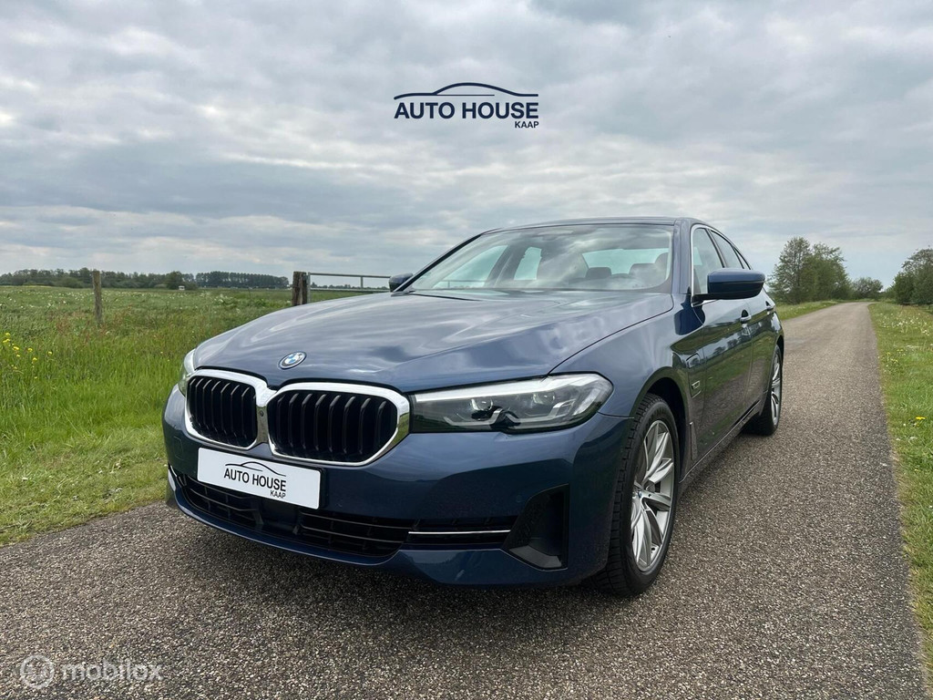 BMW 5 Serie 545e xDrive Executive | PANO | LEDER 53025201-0.jpg | KAAP Auto House B.V.